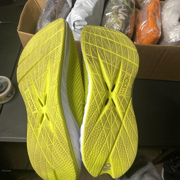 Hoka One One Carbon X 3 Shoes Mens Size 12.5D White Yellow Racing Running main image 4